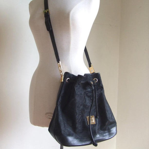 balenciaga string bag